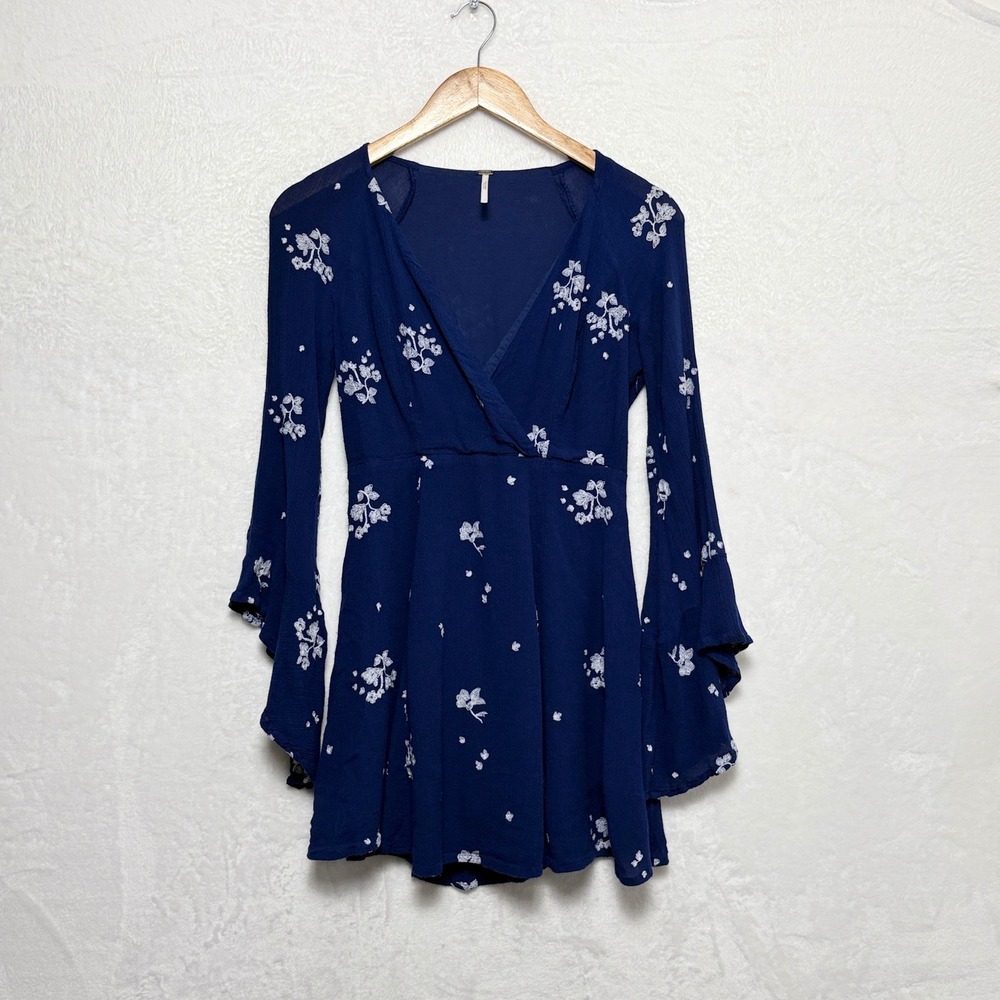 Free People Jasmine Fairy Boho Embroidered Bell Sleeve Mini Dress Navy Blue Sz 2